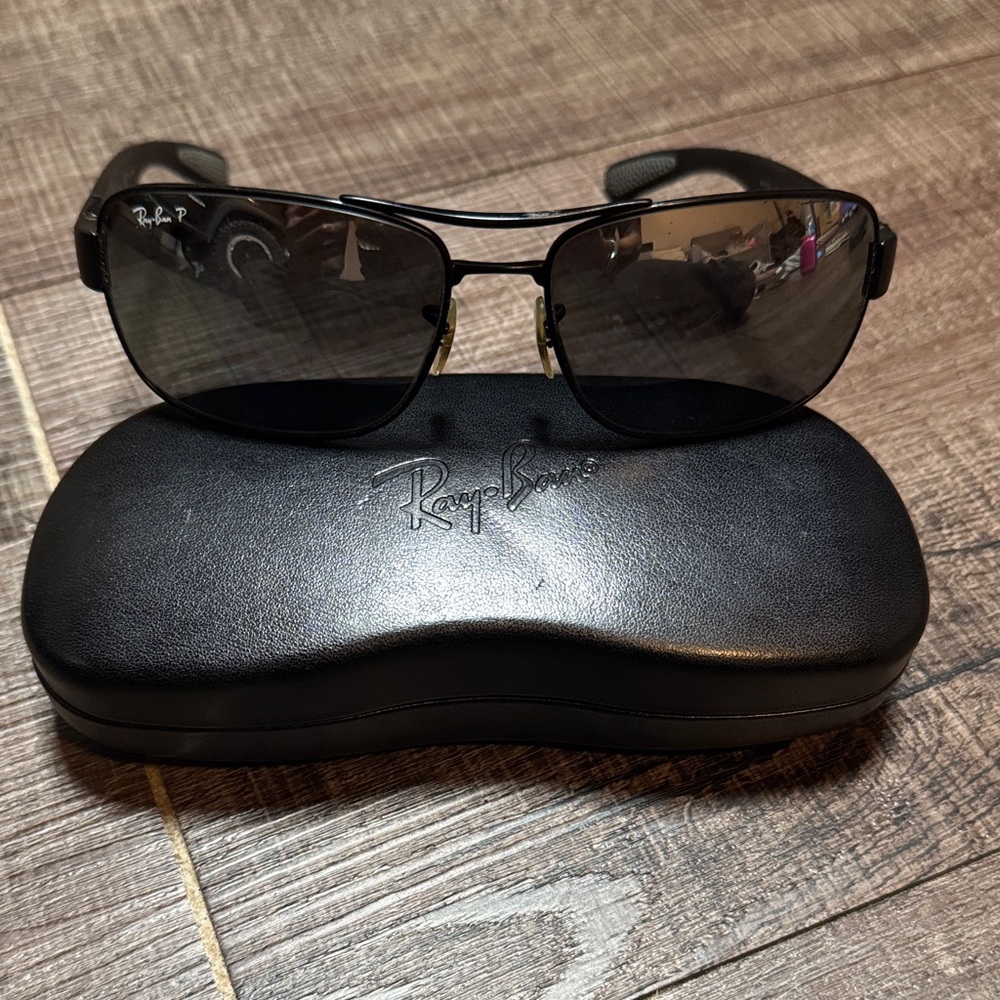 Ray-Ban -3522 Dark Gray Sunglasses with Case